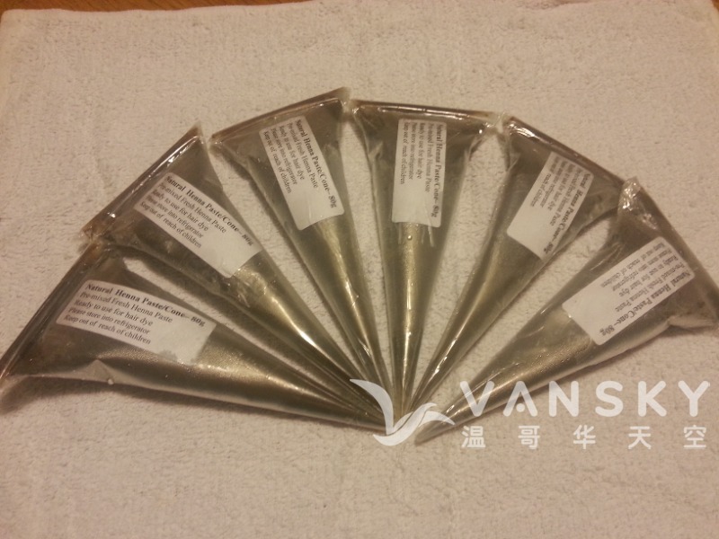 250318111059_henna cone-6.jpg